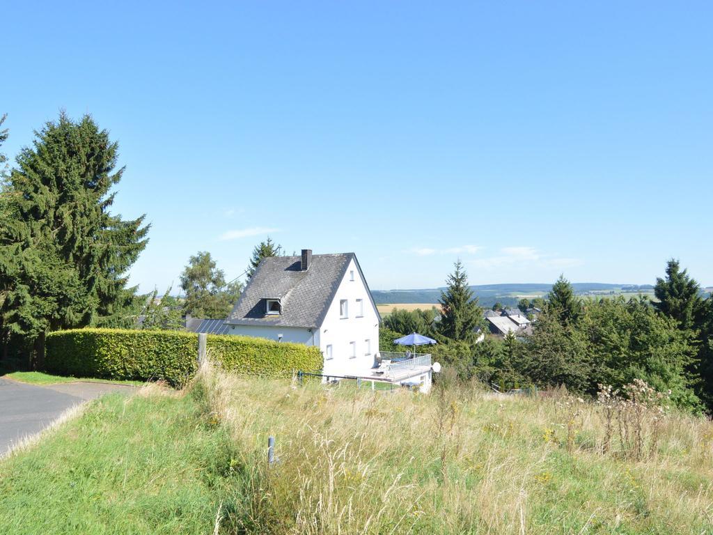 Peaceful Holiday Home In Rascheid Near Forest Geisfeld  Eksteriør billede